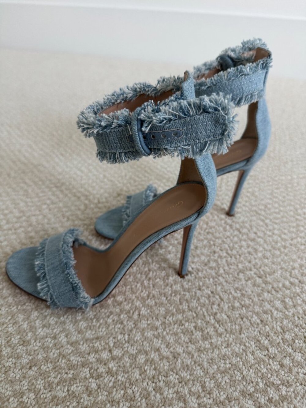 Gianvito Rossi Milano - Picture 2 of 5